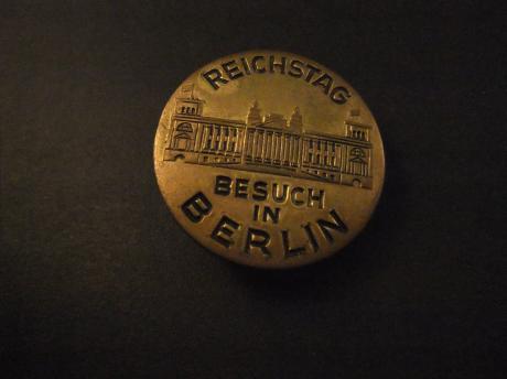 Reichstag Besuch in Berlin ( Brandenburger Tor)